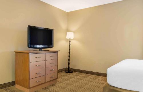 Extended Stay America Select Suites - Detroit - Ann Arbor - University South