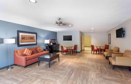 Extended Stay America Select Suites - Richmond - Innsbrook - 로비
