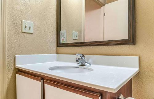 Extended Stay America Select Suites - Detroit - Ann Arbor - University South