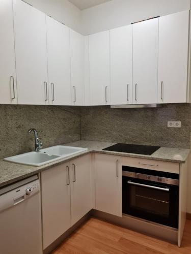 Konyha, Apartamentos Nouvilas in Portbou