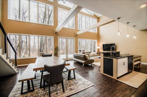 Modern Home of Style & Comfort!