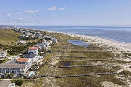 Southern Charm of Holden Beach