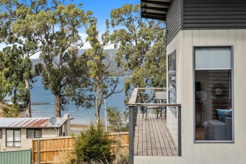 . Sunrise Cottage- Dover Tasmania