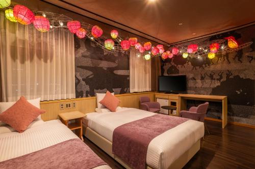 room detail thumbnail 1