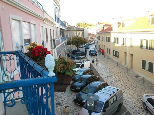  Costa Pinto Guesthouse, Pension in Paço de Arcos