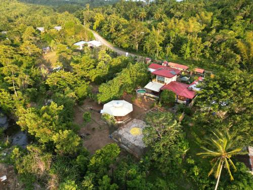Blue Moon Guesthouse near Nagtabon Beach