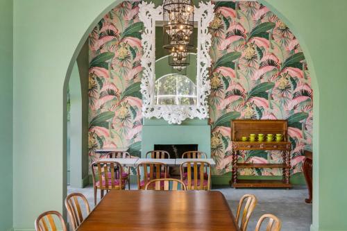 دار ضيافة ذا فيكتوريا آند ألبيرت (The Victoria & Albert Guesthouse) in Mount Victoria