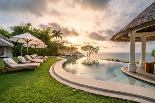 Villa Nirvana Biru Bingin Beach