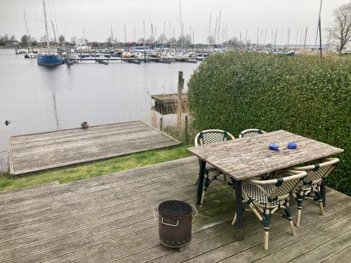 Chalet Valentina directly on the Lauwersmeer - image 12