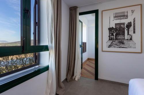 TUGASA Hotel Arco de la Villa - image 10