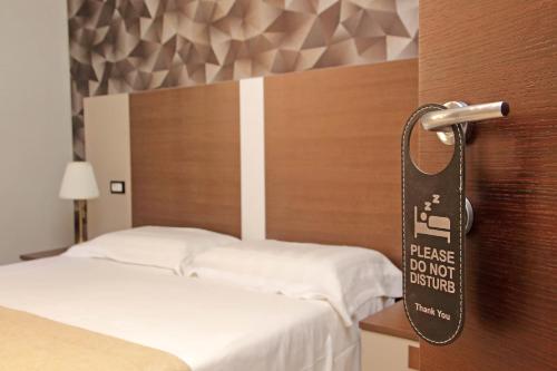Roma Suite Centro - image 12