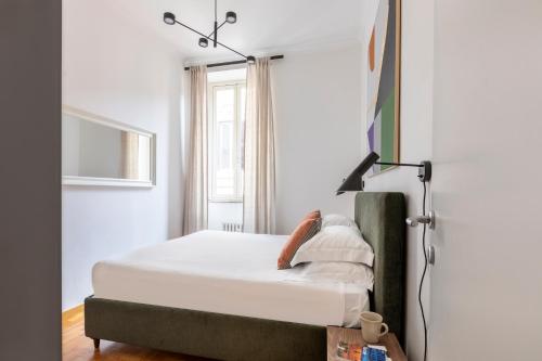 ROMAC - Condotti Suite by Spanish Steps - image 11