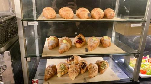 Hotel Mythos - image 8