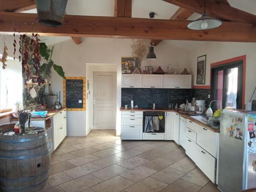 virtuve, Le Puech, chambre d'hôtes en Cévennes (Le Puech, chambre d'hotes en Cevennes) in Saint-André-de-Majencoules