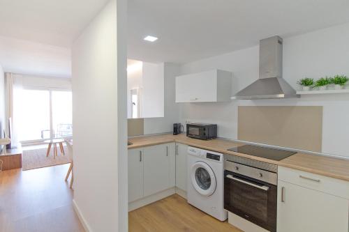 Konyha, Global Vacacional, Moderno apartamento con piscina y terraza en la playa de Canet in Canet d'En Berenguer