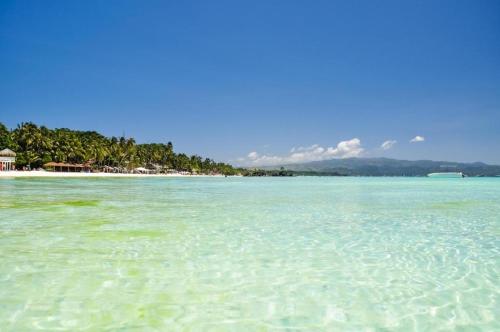 Boracay Travelodge Beach Resort in Boracay Island