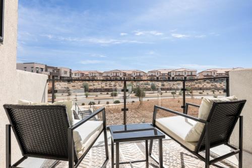 A Sapphire Sunset townhouse - image 10