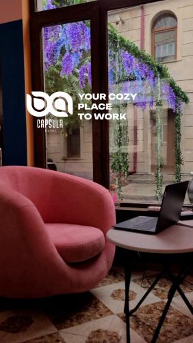 Shared lounge/TV area, Capsula hotel in Yerevan