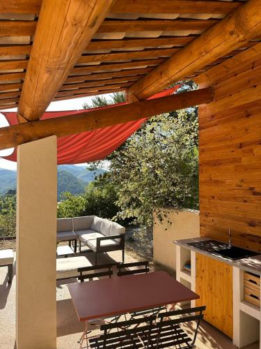 Úszómedence, Le Mas des Eglantiers in Propiac