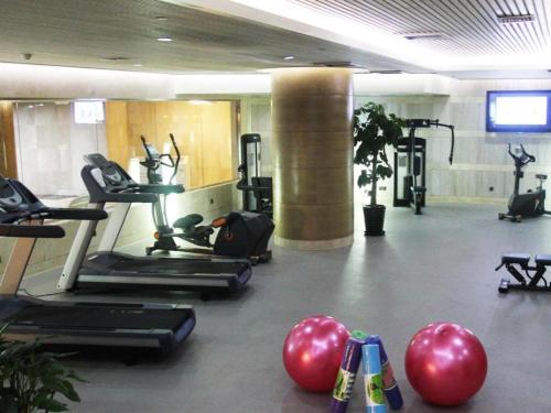 Grand Metropark Hotel Qingdao - image 4
