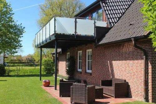 One-Bedroom Apartment with Balcony image 10