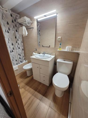 Hostal San Felix - image 3