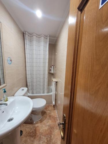 Triple Room with Shared Bathroom