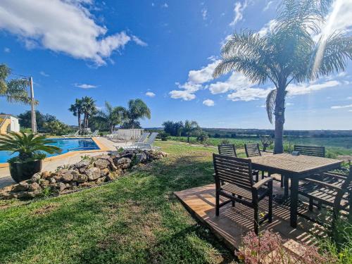 Surrounding environment, Quinta do Bravo - Swimming Pool - BY BEDZY in Alcantarilha