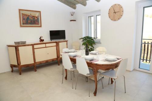 Iekārtas, Cà d'Rita Monferrato - Viognier con sauna interna e idromassaggio e piscina esterni (Ca d'Rita Monferrato - Viognier con sauna interna e idromassaggio e piscina esterni) in Vinchio