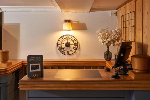 Rashleigh Arms - main image