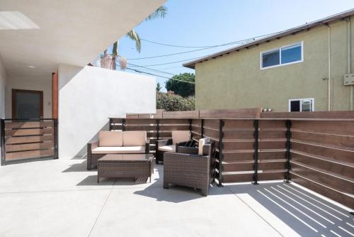 Redondo Beach 2br steps to water near pier LAX-1167 photo 3