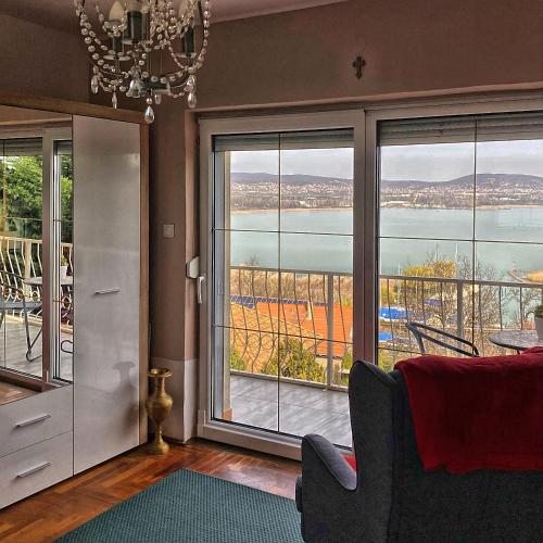 ระเบียง/ชานเรือน, Villa Borostyán (Villa Borostyan) in ทิฮานี่