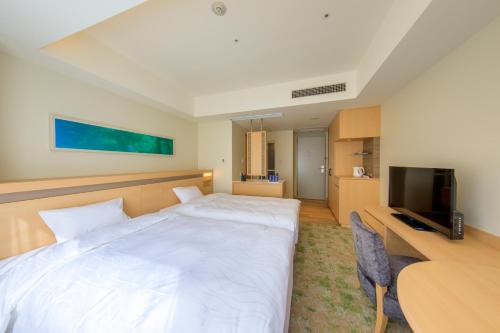 Twin Room with Courtyard View - Breakfast Included - AQUA SQUARE