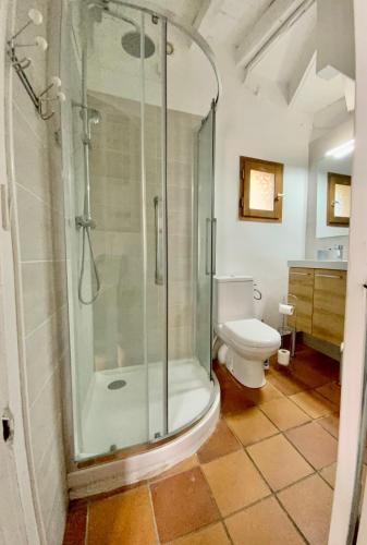 Ducha, Maison Noëlle (Maison Noelle) in Montignac