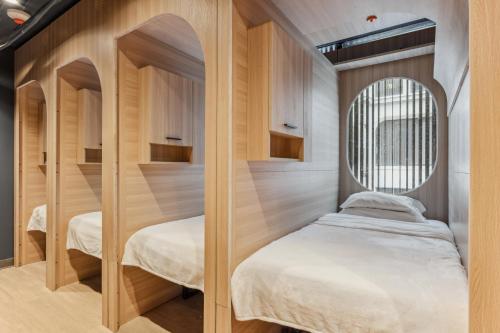 Meco Hotel near USS Constitution Múzeum