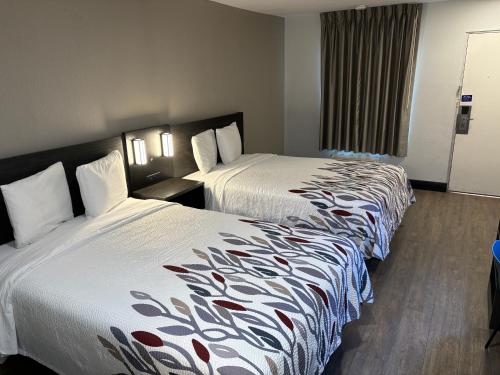 Deluxe Room with Two Double Beds Non-Smoking