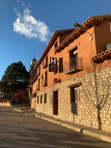 B&B Torres de Albarracín - Hotel el Cid - Bed and Breakfast Torres de Albarracín