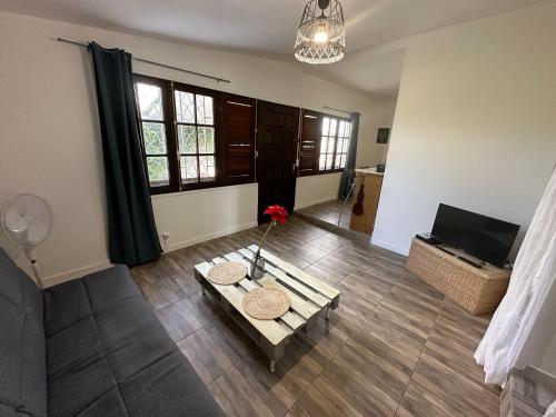 Удобства, T2 à Convenance (T2 a Convenance) in Baie-Mahault