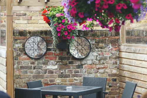 The George Inn - image 2