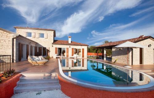 Villa White Pearl in Central Istria for 8 people with heated pool