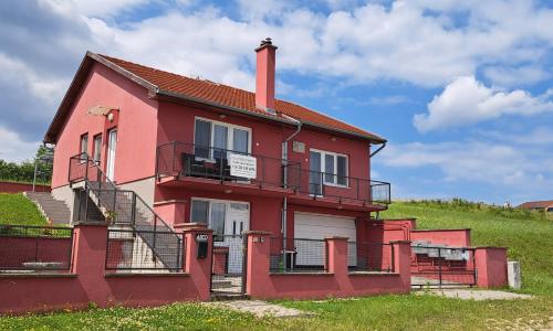 Villa Venezia, Egerszalók