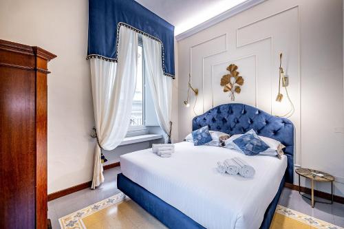 THREE APARTMENTS Via Roma - image 4