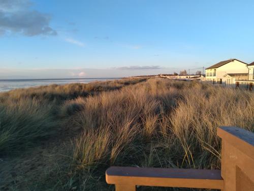 Surrounding environment, Beachgrass 15 minutes walk from South Beach Heacham, dog friendly in Hunstanton