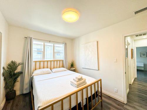 Modern 2-Bedroom Apartment in Heart of the City