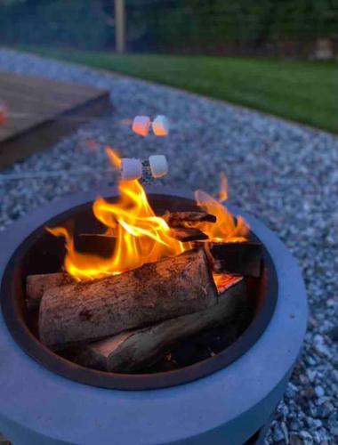 Secluded Luxury Pod with Hot Tub