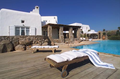 Extravagant Mykonos Villa - 6 Bedrooms - Villa Neano - Luxurious Interiors - Great Sea Views