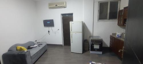 Studio 1 bed room near Abdullah Ghousheh Street