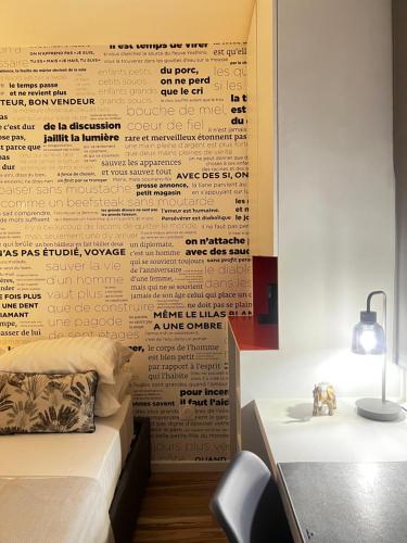 Chambre des proverbes en colocation