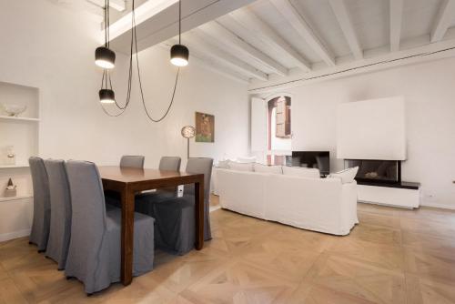 Three-Bedroom Apartment image 5
