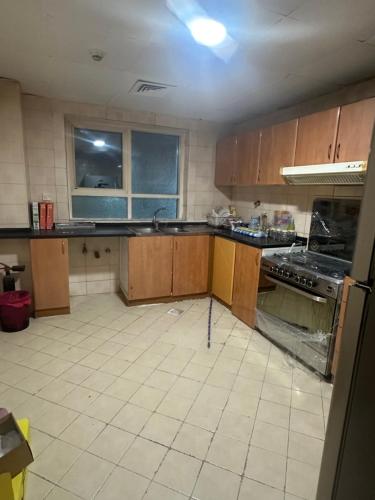 아지만 City view furnished room 3성급 싱글룸 전망